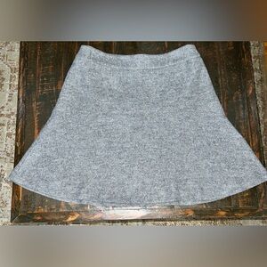 Ann Taylor 8 Gray boiled Wool Skirt Flounced